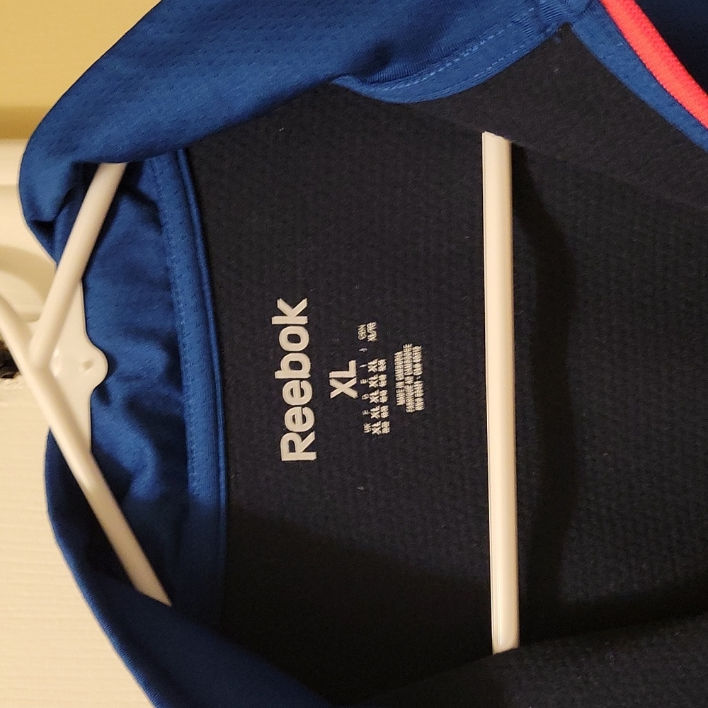 Nice Reebok fleece - Picture 5 of 6